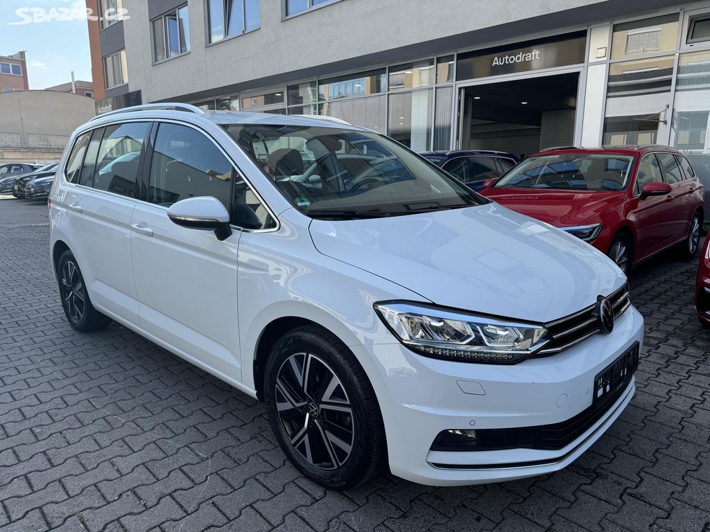 VW Touran 2.0TDI 110kW DSG ACC Navigace Tažné ERGO