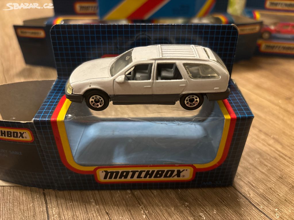 Matchbox fourgonnette Mercury sable mb 33