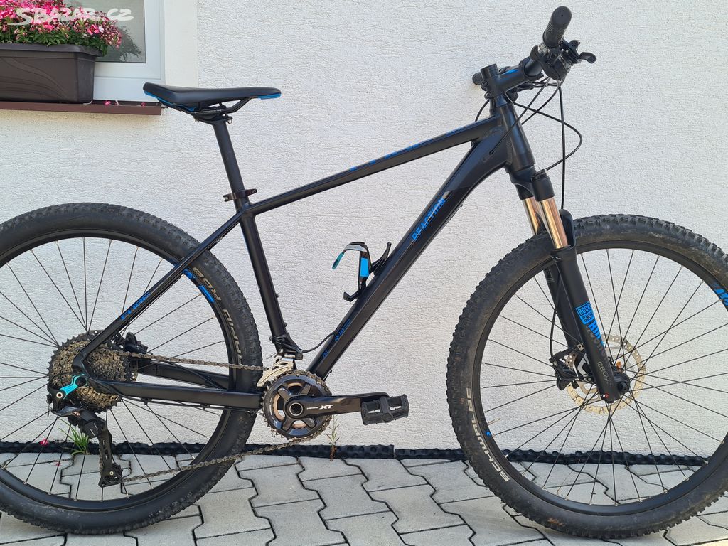 CUBE REACTION PRO,shimano XT,vzduch vidlice,Rám 18