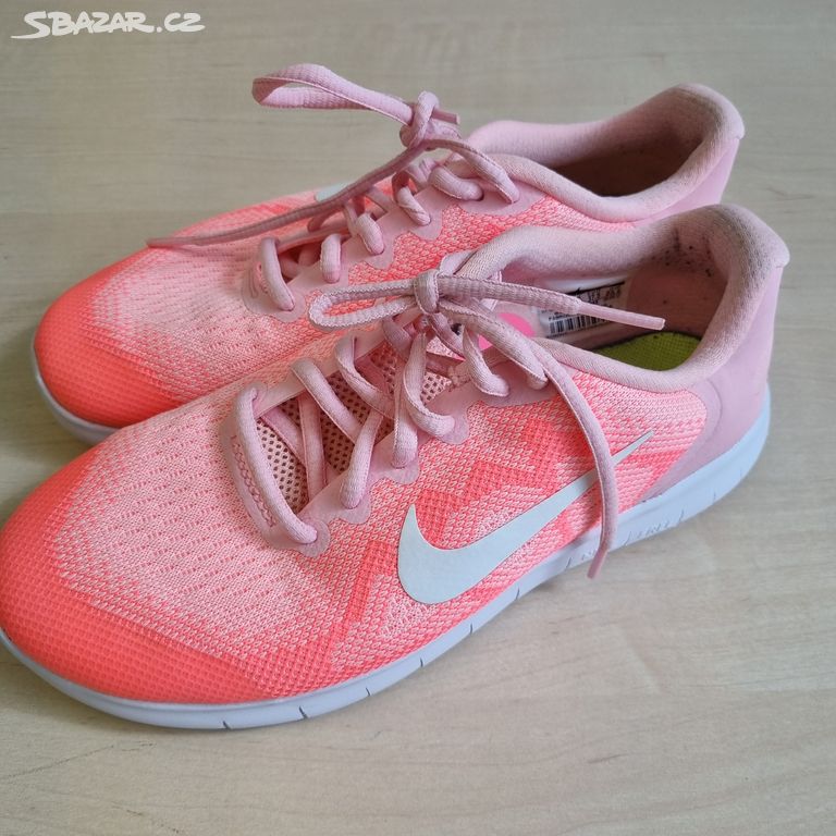 DÁMSKÉ TENISKY NIKE, vel. 37,5