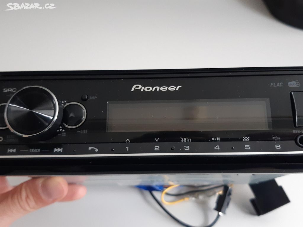 Autorádio Pioneer s BT