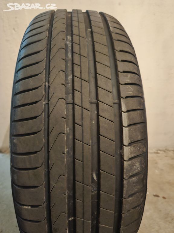 Nové pneu Pirelli 235/55R18 letní