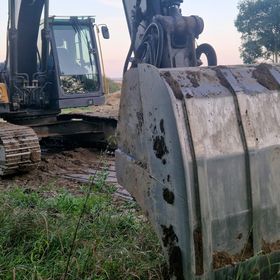 Obrázek k inzerátu: Pásový bagr Volvo EC220DL