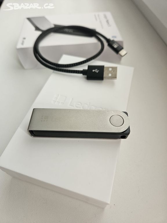 Kryptoměnová peněženka Ledger Nano X