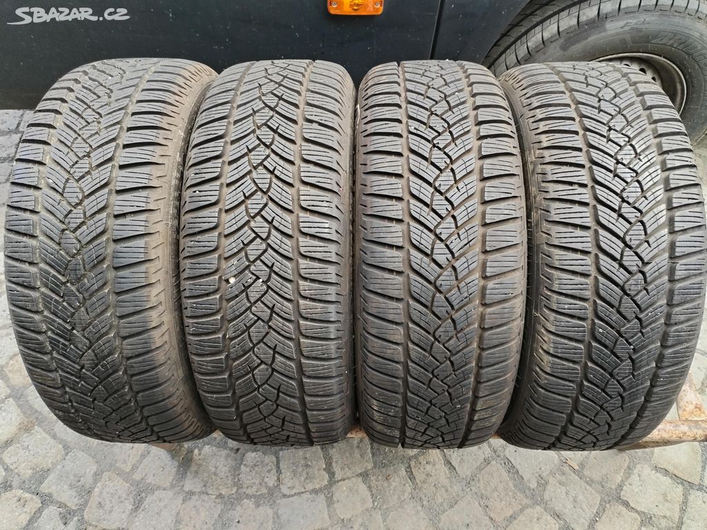 205/55/16 zimni pneu MICHELIN a FULDA 205/55 R16