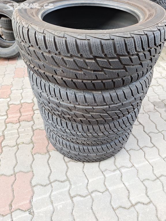 215/60 R17 Mataror