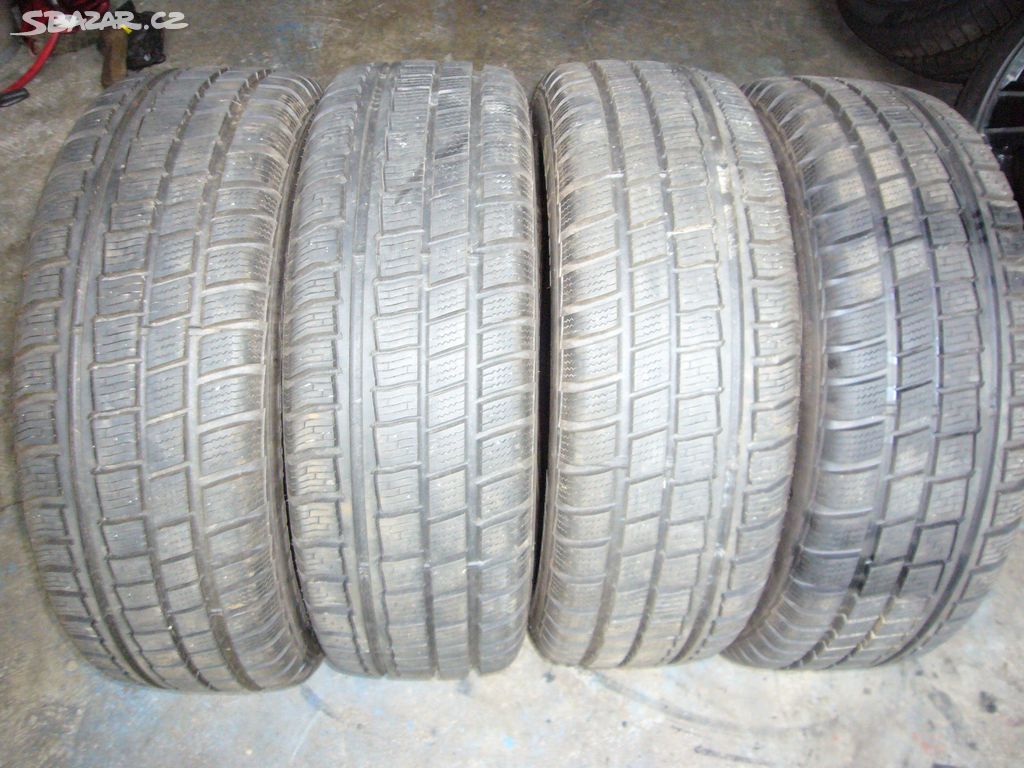 Zimní pneu COOPER 205/70R15 96T SUV