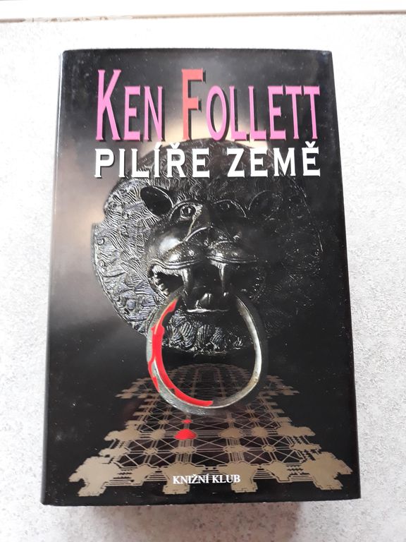 Pilíře země, Ken Follett