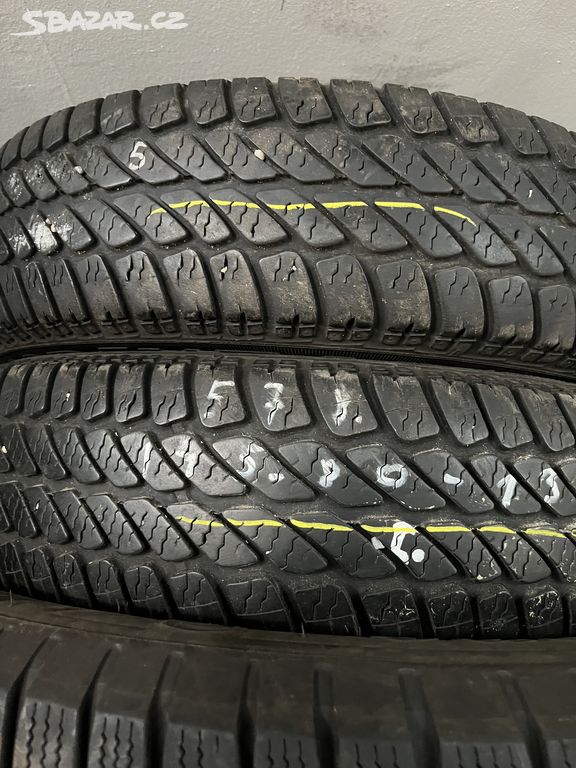 Pneu 145/80/13 145 80 13 145/80r13 R13 145-80-13