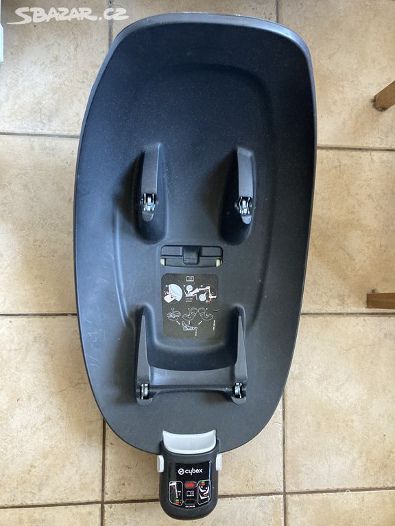 Cybex base M