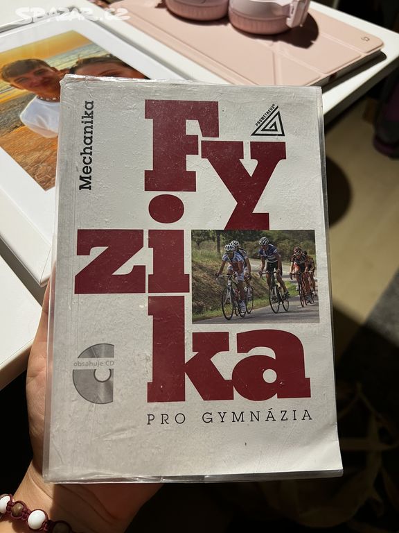 Učebnice Fyzika - Mechanika pro gymnázia