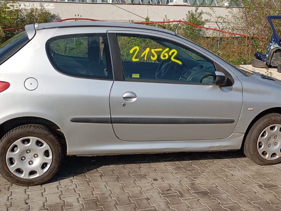 Prodám náhradní díly z vozu Peugeot 206 č. 21562