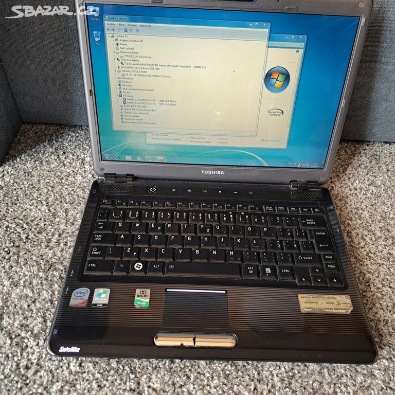 Notebook Toshiba + SDD 120 GB + router tp link