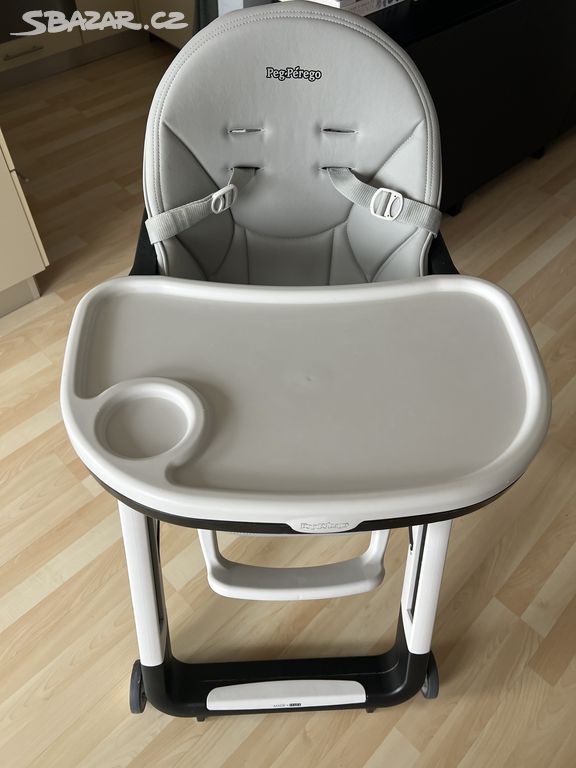 Peg Perego Siesta Follow Me jídelní židlička Grey