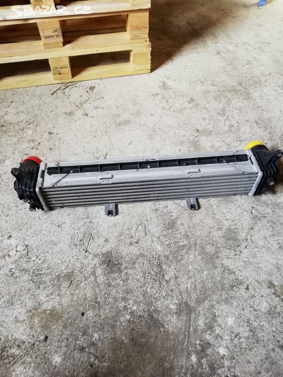 Intercooler / chladič vzduchu Kia Ceed 1.5 Tgdi