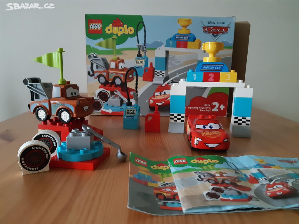 LEGO DUPLO Auta - Velký závod Blesk McQueena