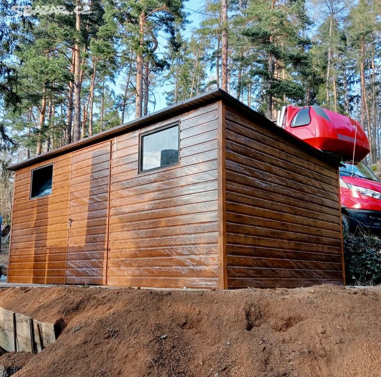 ZAHRADNÍ DOMEK 5 x 3,5 m PLECHOVÁ GARÁŽ 32B.