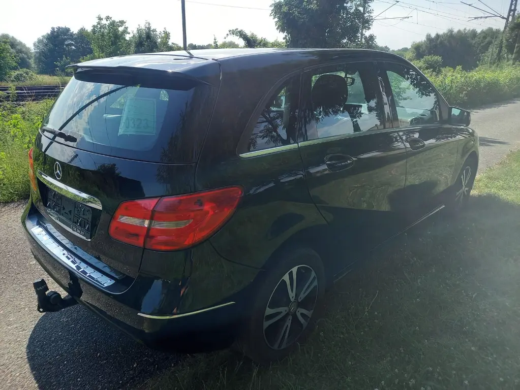 Mercedes-Benz Třídy B 180 CDi PANORAMA AVANTGARDE - fotka 4