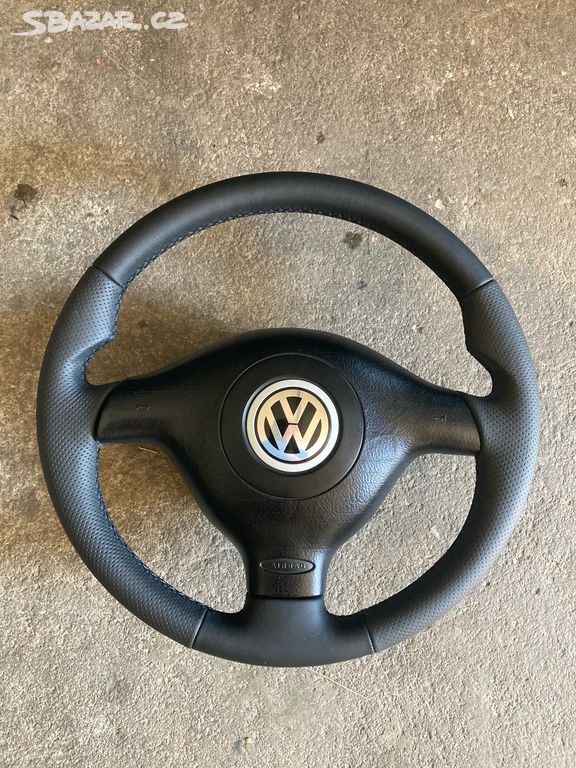 Upravený a renovovaný volant VW Golf 4, Passat B5