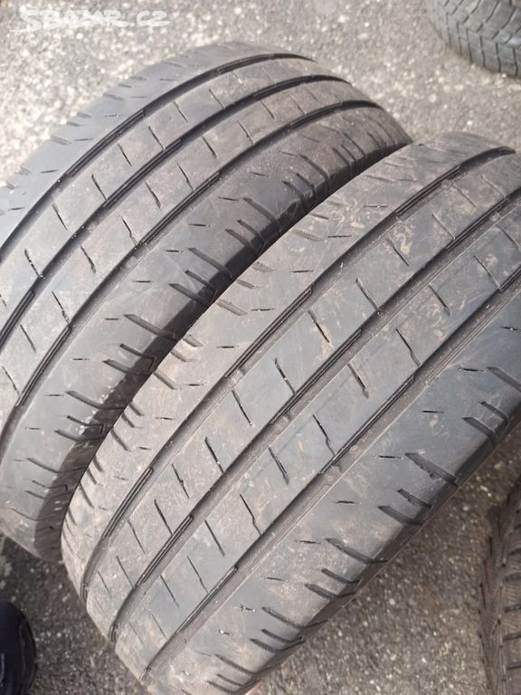 2 LETNÍ CONTINENTAL 235/60 R16 C - PĚKNÉ