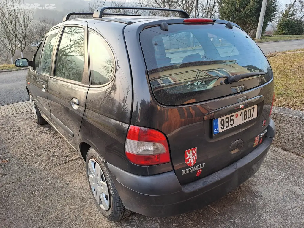 Renault Scenic 1,9 dCi, Digitální klima - fotka 5