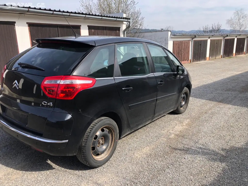 Citroën C4 Picasso, 1.6HDI 80KW TOP STAV - fotka 4