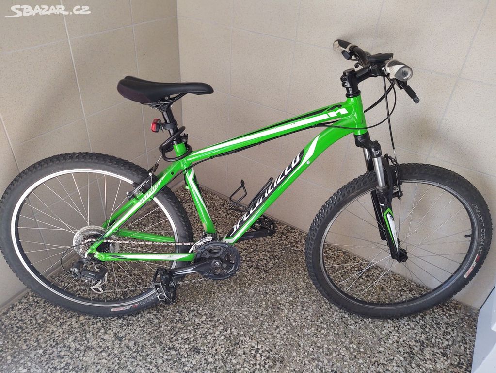 horsk kolo SPECIALIZED HARDROCK vel.M 17.5 Hradec Kr lov