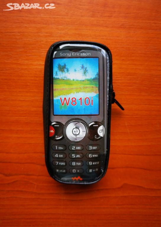 Sony-Ericsson W880i: Halloween Edition