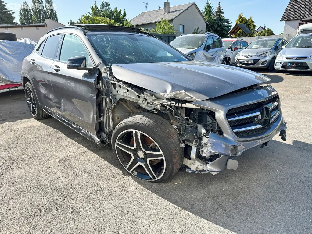 Mercedes-Benz GLA 220 CDI 125kW