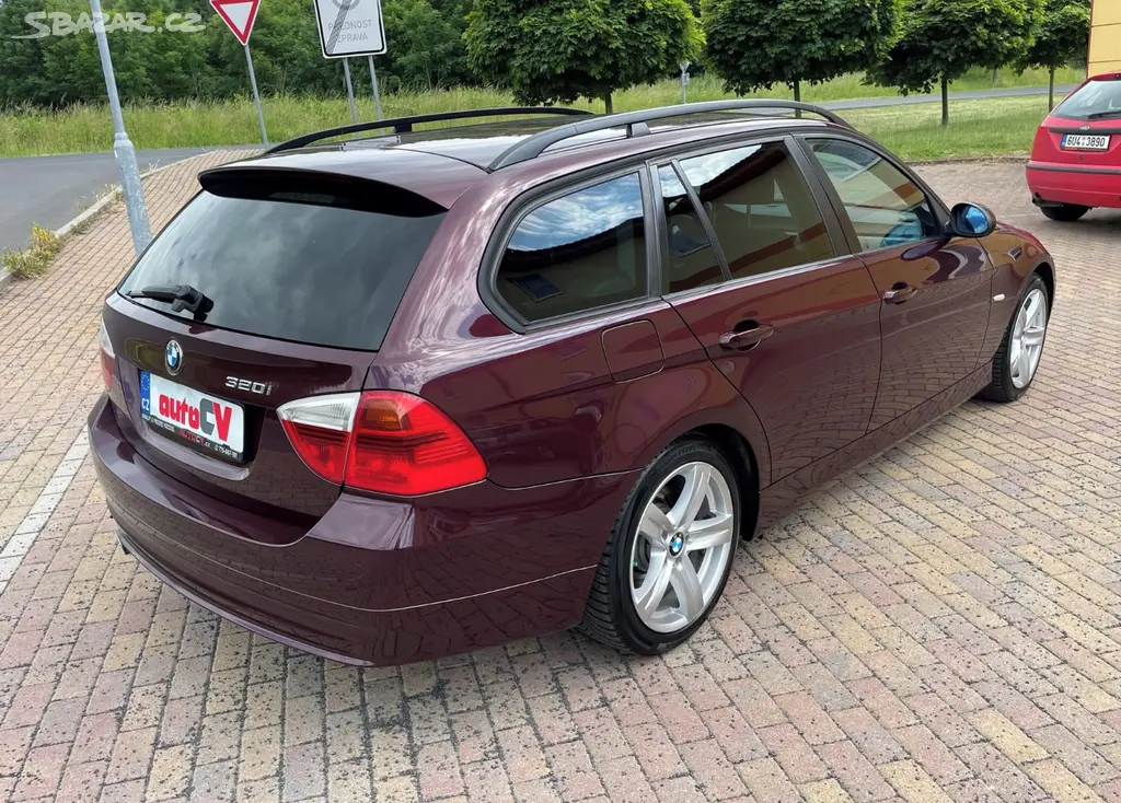 BMW 320i 125kW-[telefon skryt]KM-KLIMA,VÝHŘEV,XENON- - fotka 6