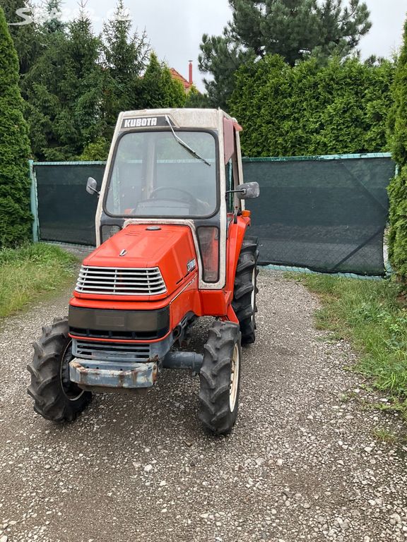 Japonský traktor Kubota saturn X-24, 24 HP, 4x4