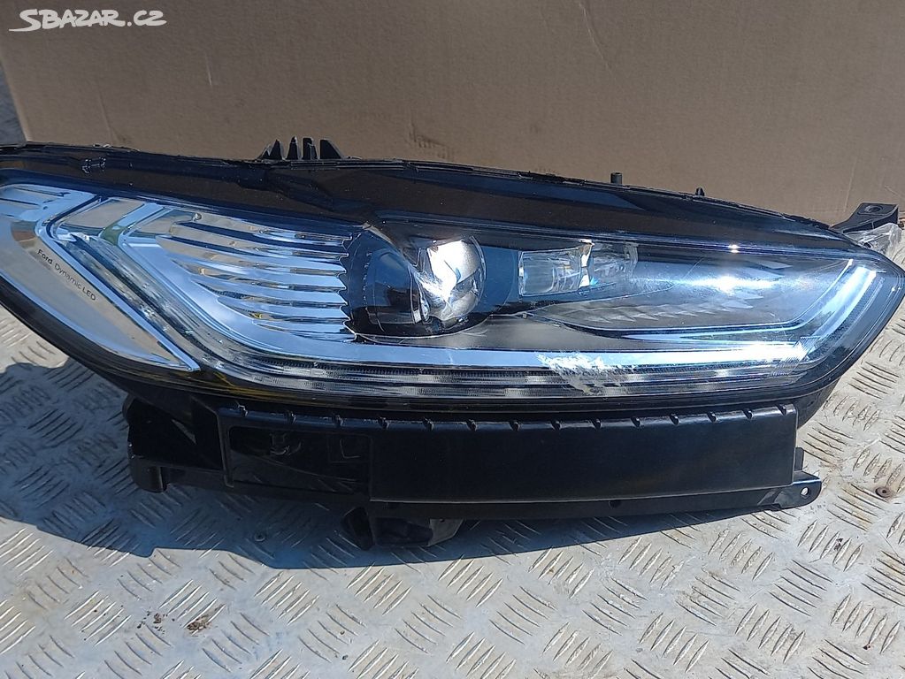 Ford mondeo mk5 full led xenon pravy