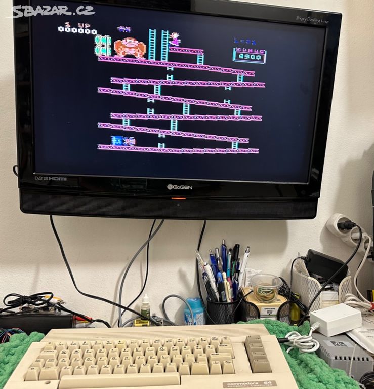 retro počítač Commodore C64
