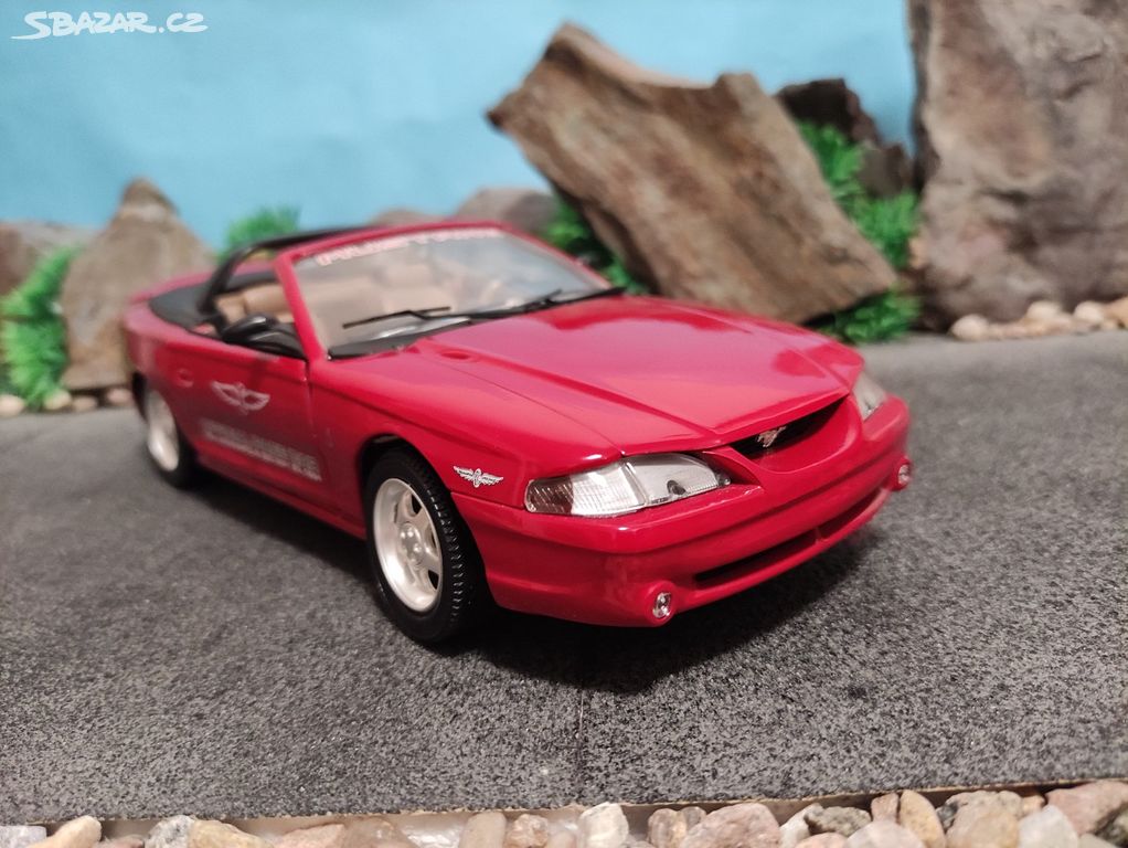 prodám model 1:18 ford mustang convertible 1994