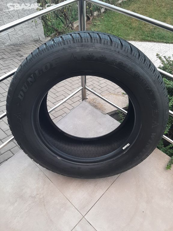 Zimní pneumatika DUNLOP 235/65 R17