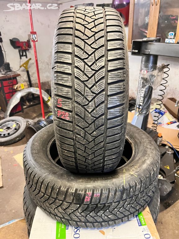 2ks zimní 215/60 R16 95H Dunlop Pneu