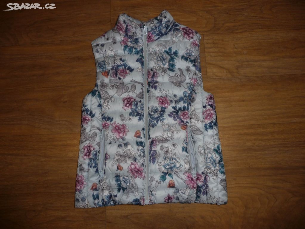 Dívčí prošívaná vesta Zara v.152 na 11/12L