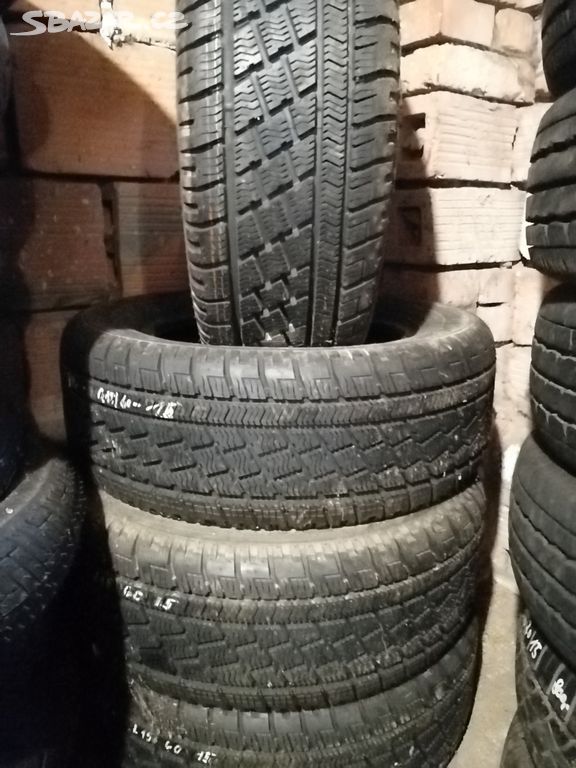 Pneu 215/60-15 Pirelli Winter 210 (zimní)