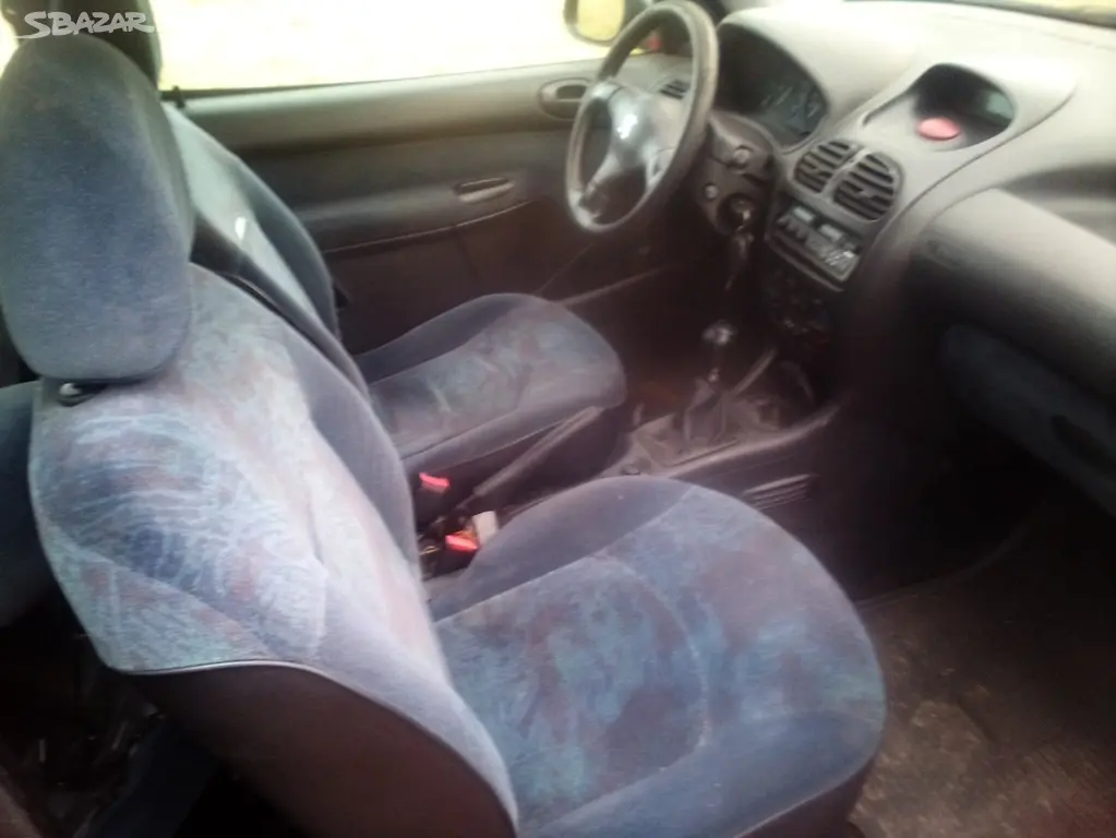 Peugeot 206 1.2 i, na ND - fotka 3