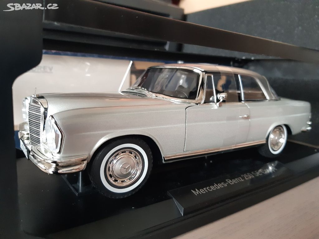 Mercedes-Benz 250 SE Coupé 1969 - 1/500 1:18 Norev