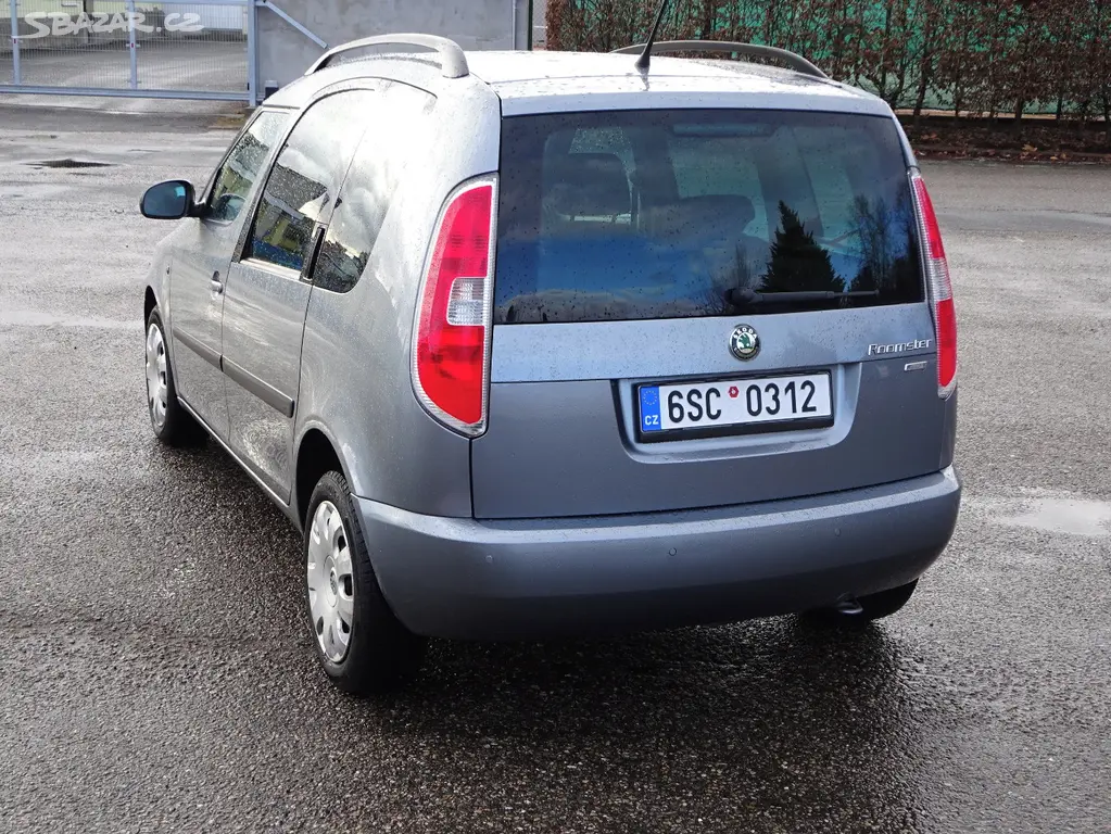 Škoda Roomster 1.2 TSI r.v.2012 (63 kw) Serviska - fotka 4