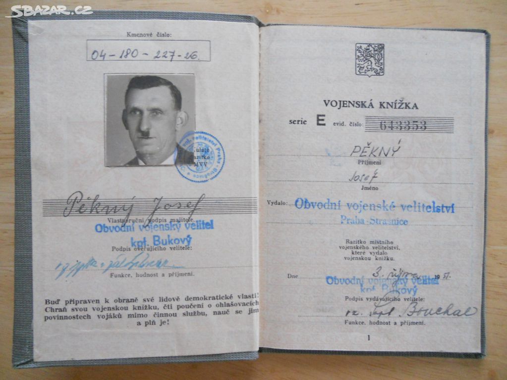 Stará vojenská knížka Praha Strašnice, z r. 1926