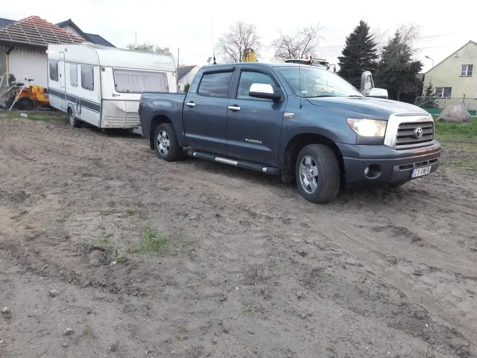 Toyota Tundra 5.7i V8 4x4 LPG - fotka 2