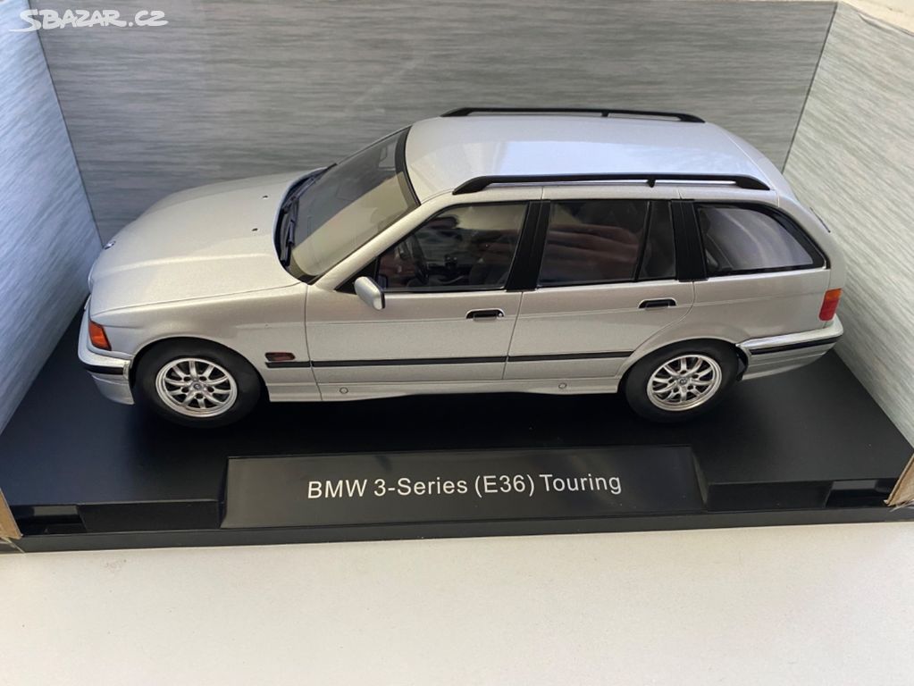 BMW E36 Combi stříbrné - řada 3 1:18