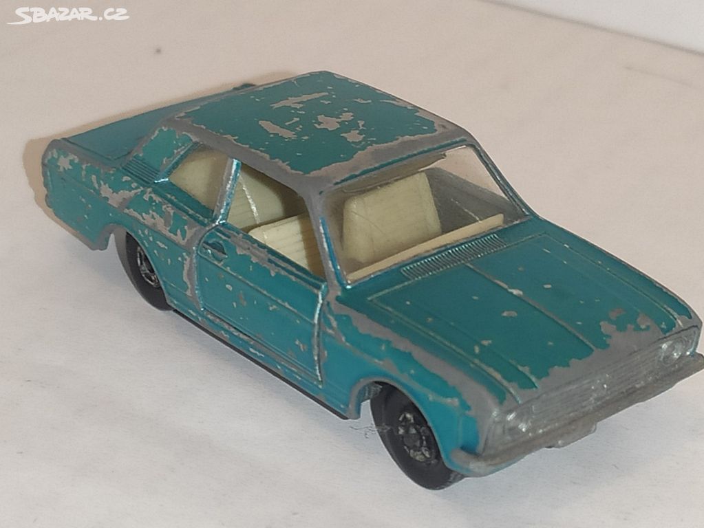 Ford Cortina No.25 Matchbox Superfast England