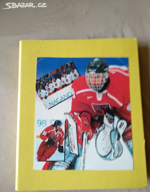 Album hokejových karticek