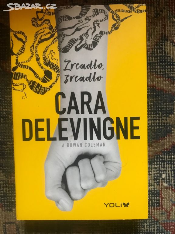 Zrcadlo, zrcadlo - Cara Delevingne