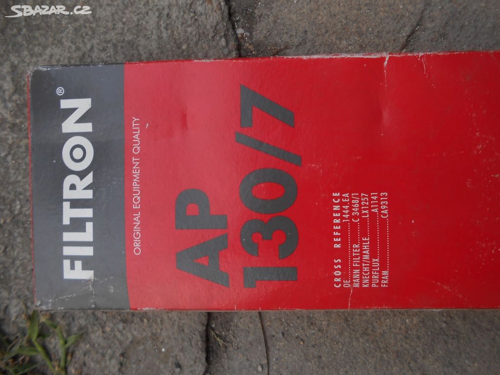NOVÝ vzduchový filtr Filtron ap130/7 Peugeot