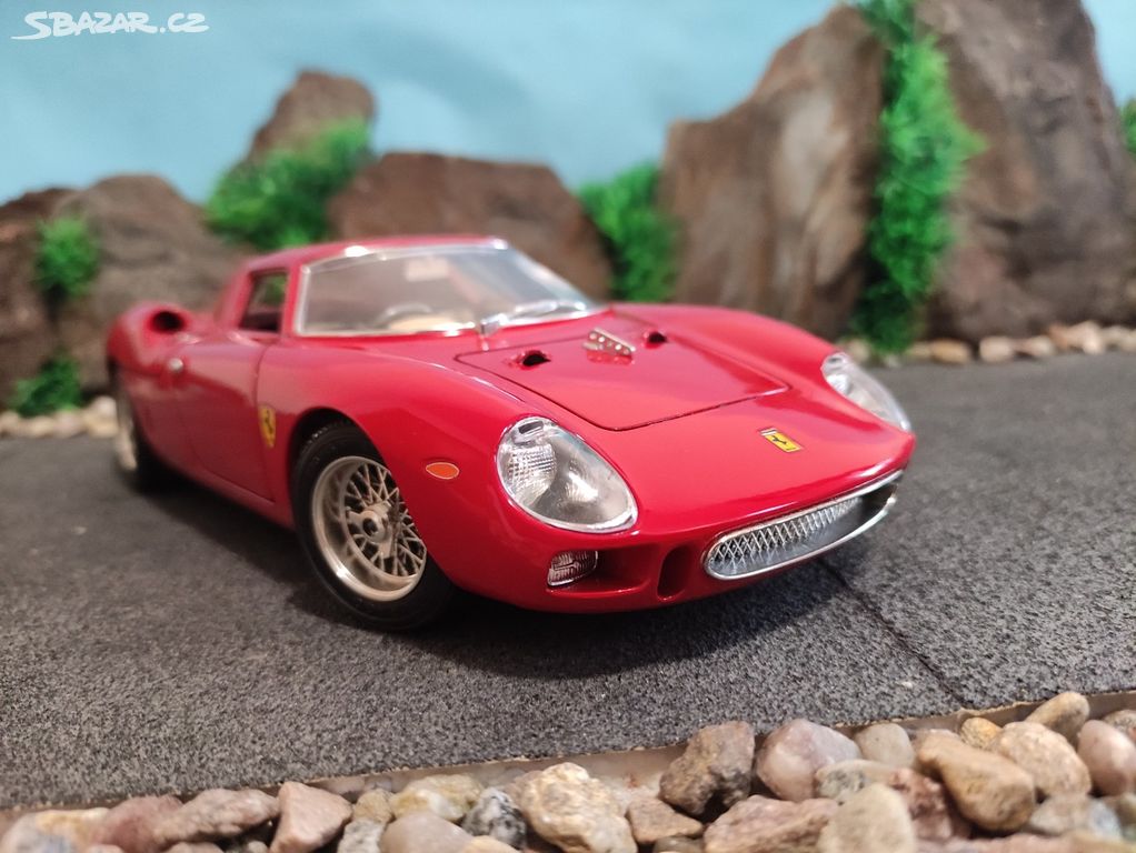 prodám model 1:18 ferrari 250LM