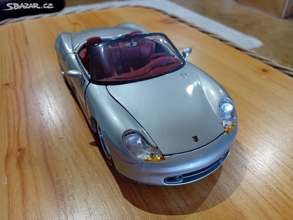 Model Porsche Boxster 1:18